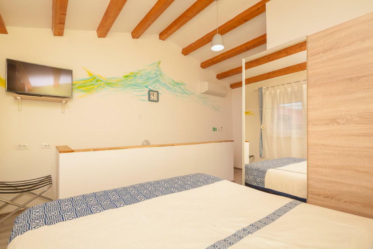 Miramare Διαμέρισμα Pomer Εξωτερικό φωτογραφία